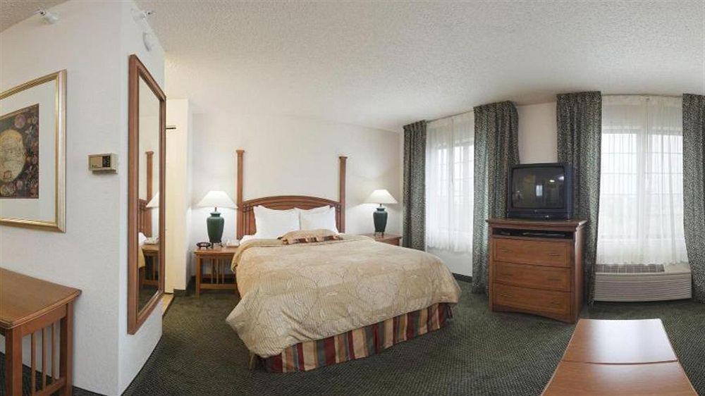 Candlewood Suites Eagan - Mall Of America Area By Ihg Exterior photo