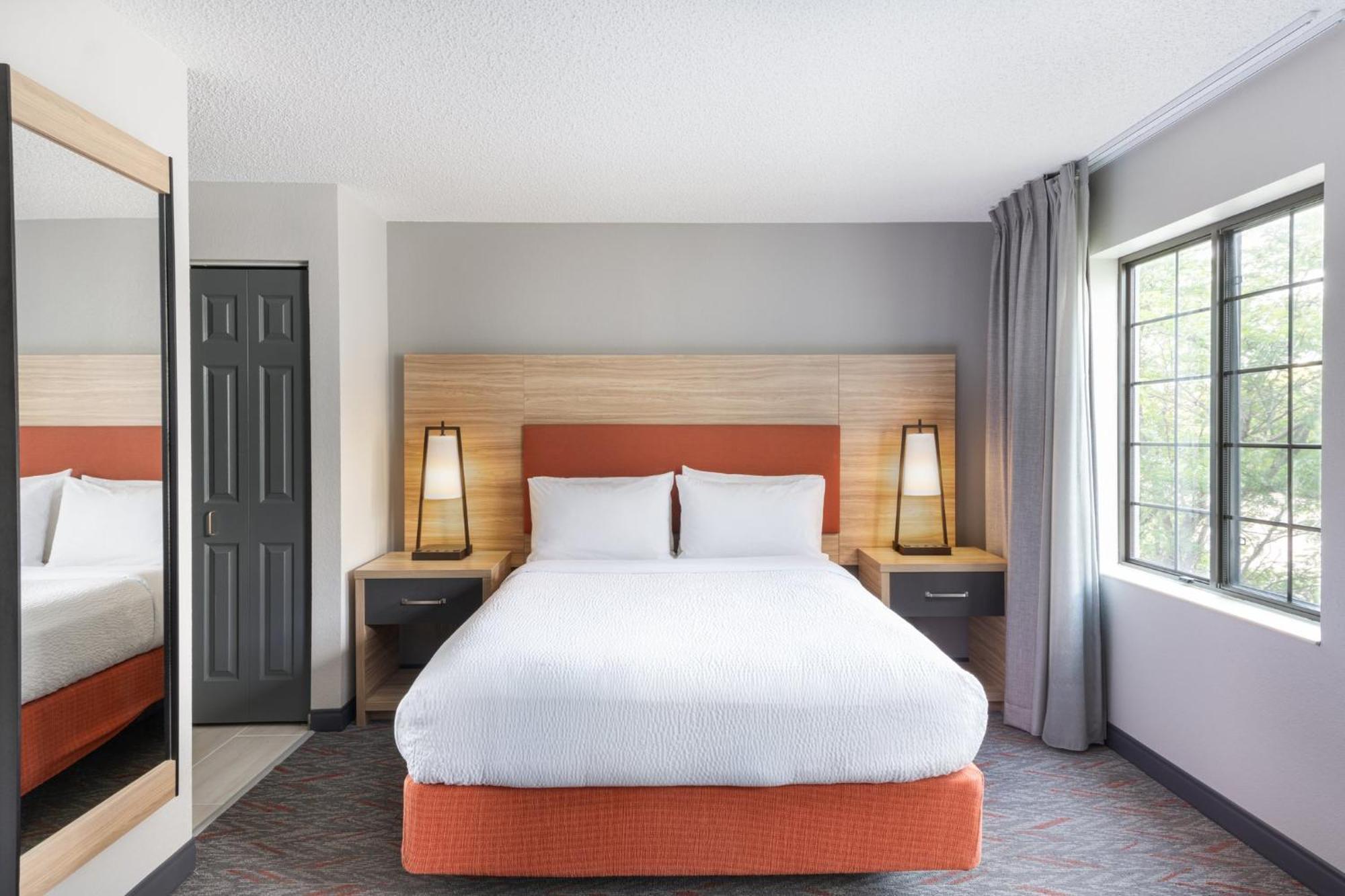Candlewood Suites Eagan - Mall Of America Area By Ihg Exterior photo