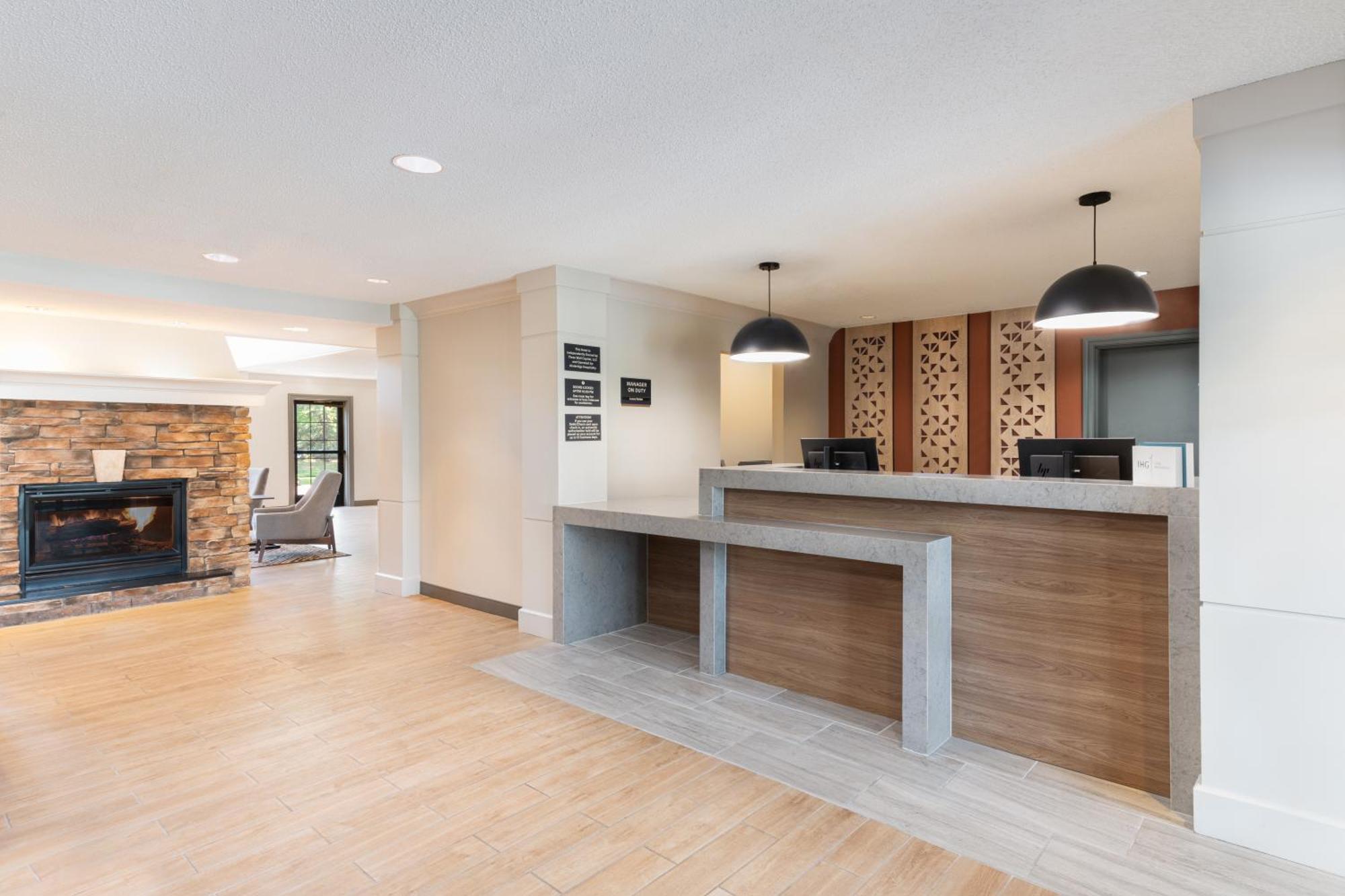 Candlewood Suites Eagan - Mall Of America Area By Ihg Exterior photo