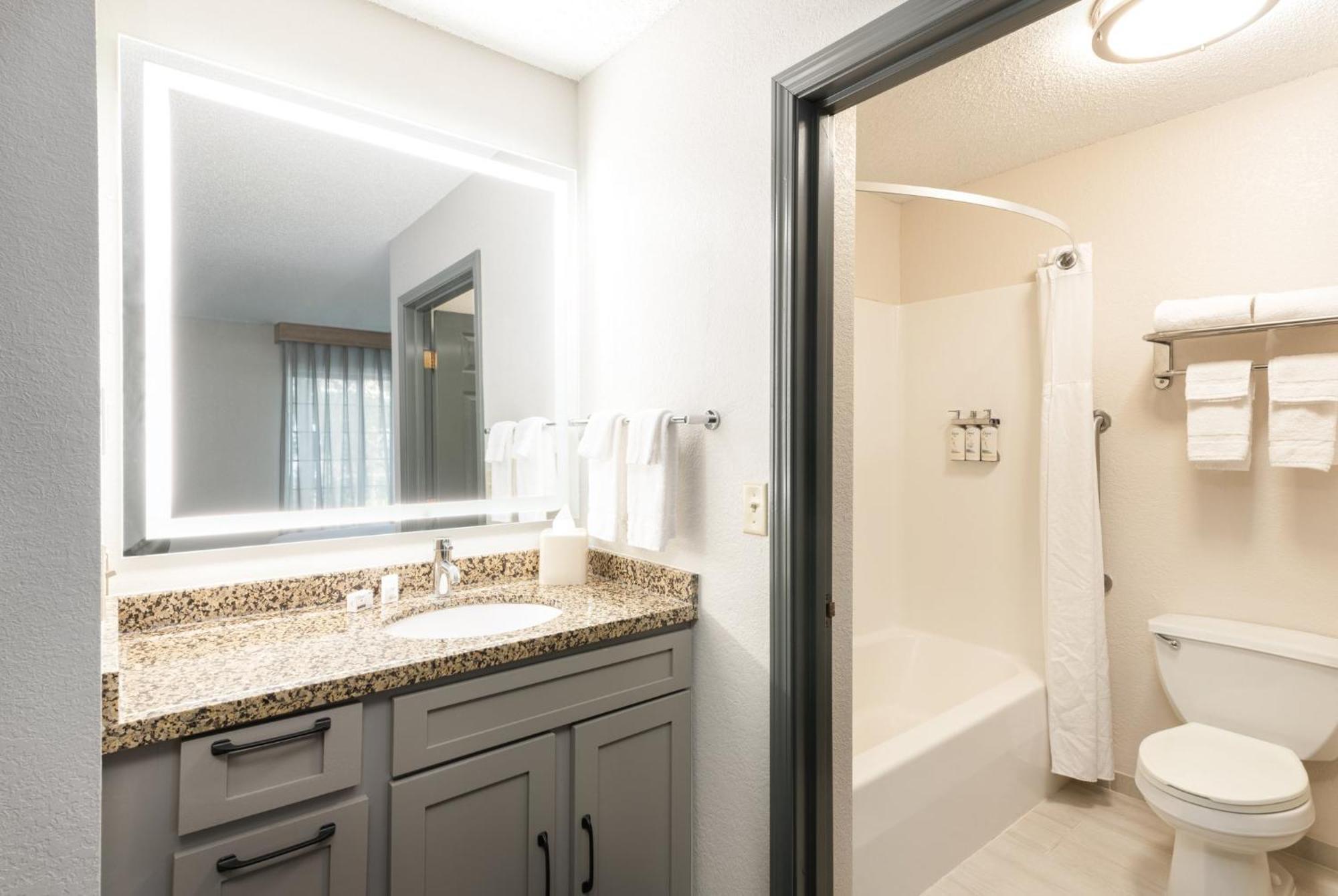 Candlewood Suites Eagan - Mall Of America Area By Ihg Exterior photo
